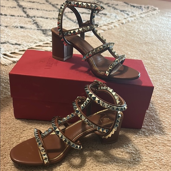 Valentino Garavani Brown Elegant Sandals